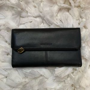 cute, simple, black NINE WEST wallet